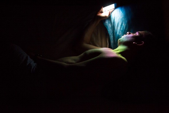 تلفن های هوشمند و تبلت ها هورمون خواب را کاهش می دهند