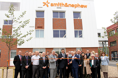 معرفی کمپانی اسمیت اند نفیو